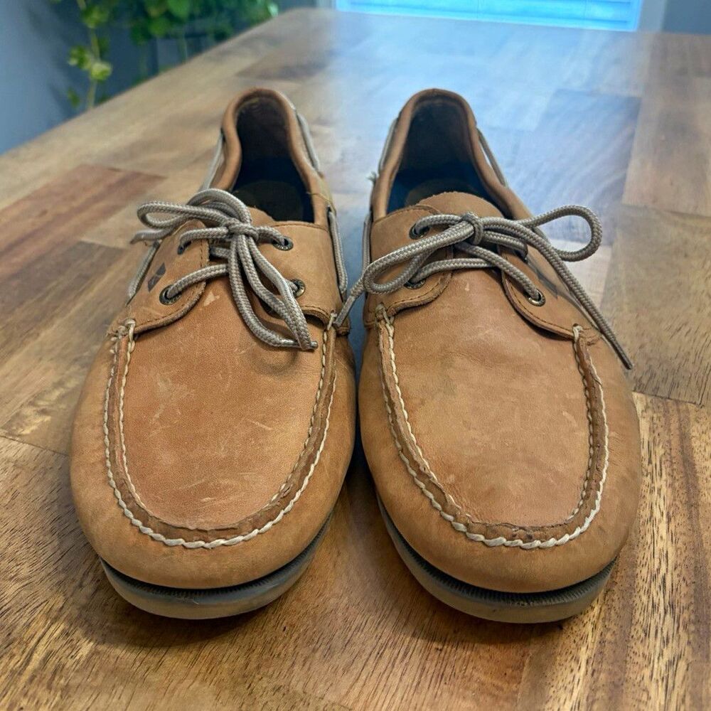 Men's Leather Upper Brown Boat Shoe Lace-Up Round Toe Nautical Casual Size 13M